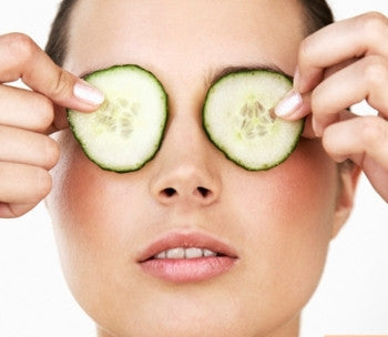 How to Reduce Puffiness in The Under Eyes
